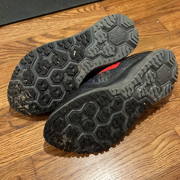 Brooks Trail-Running Shoes - 8 - Picture 2 of 4